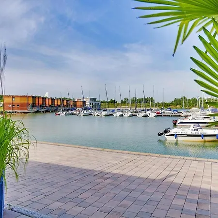 Holiday Flat Im Lagovida Am Stormthaler See - Dls01100d-p *